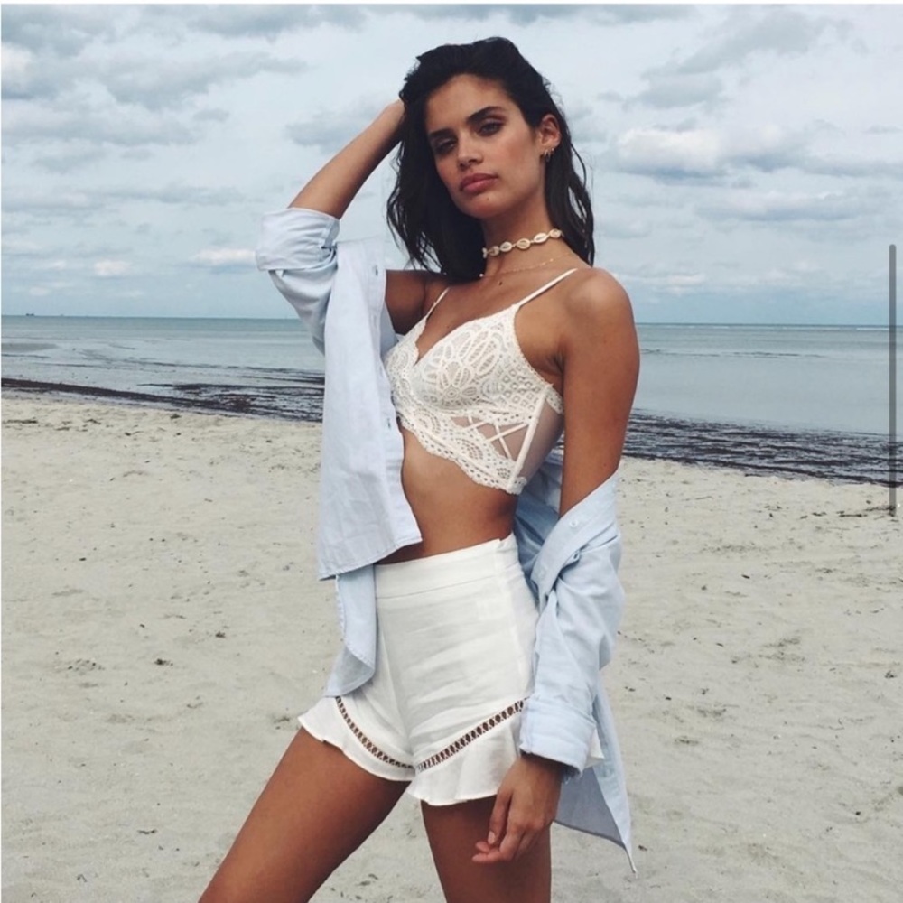 🤍Victoria’s Secret Dream Angels Mesh & Lace Bralette in white